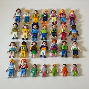 Playmobil Children Figures set of 28 (ZZ28B)